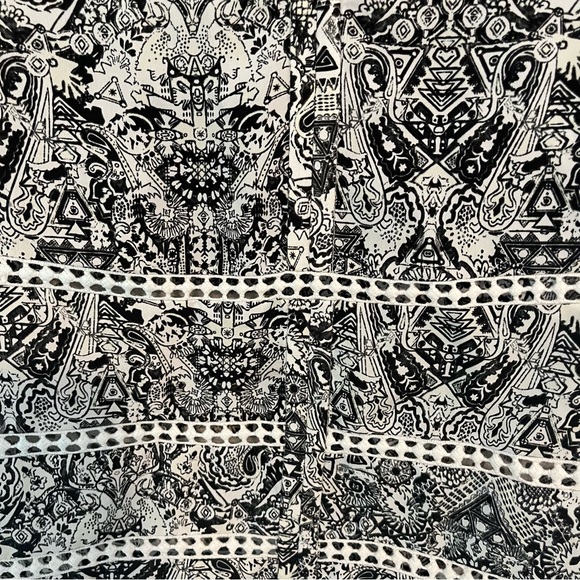 IRO Printed V-Neck Blouse - Picture 7 of 10